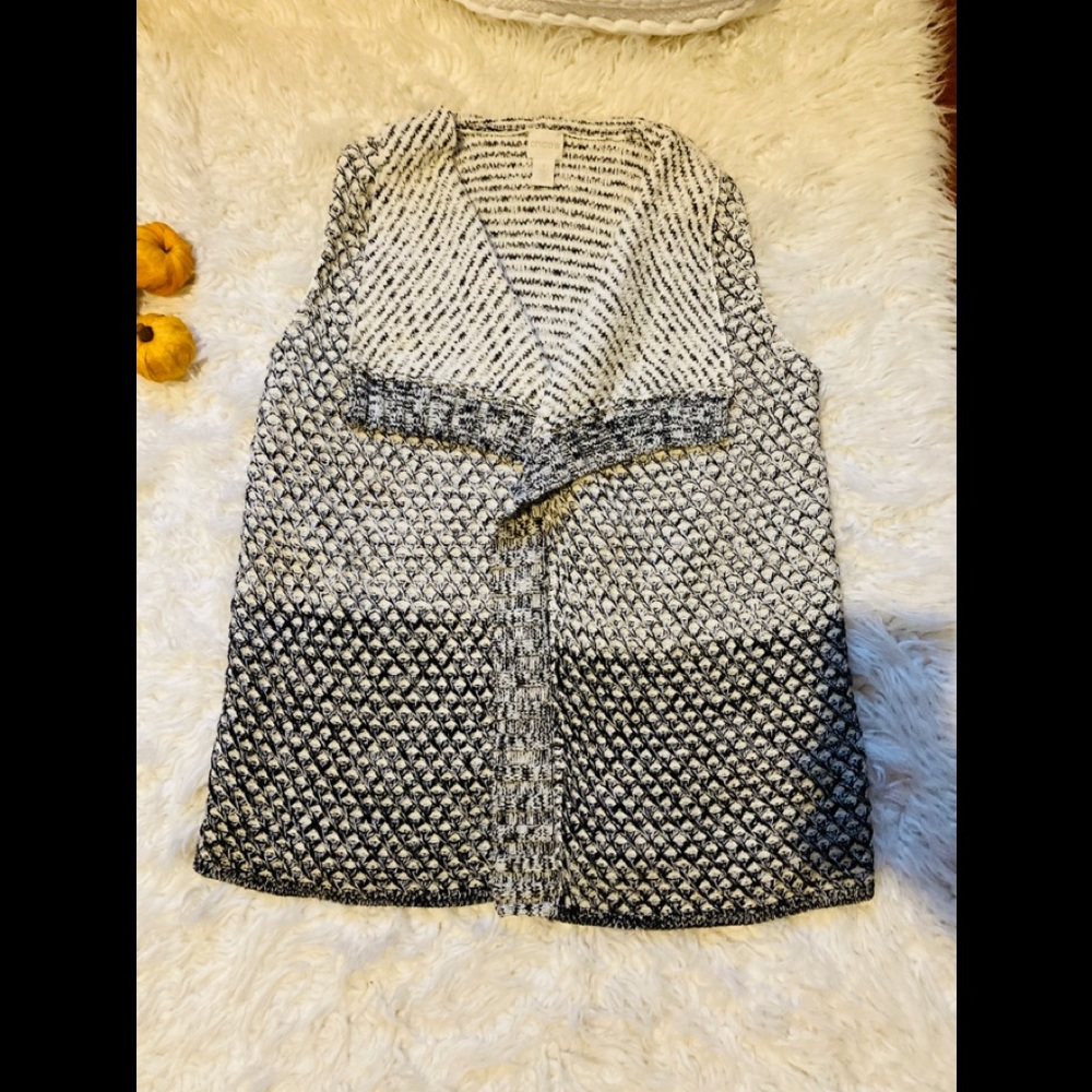 Chico’s Gray and White Sweater Vest Sz 1